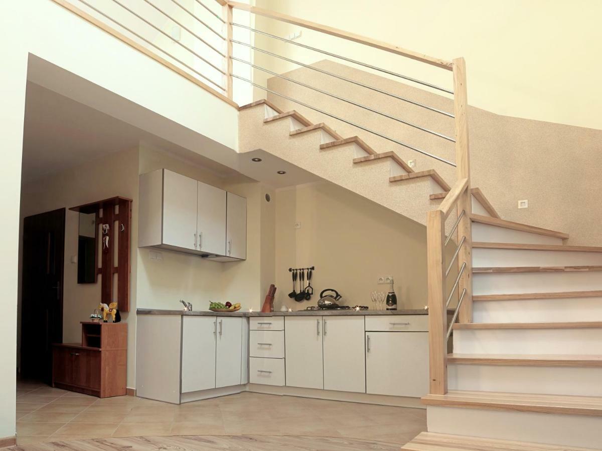 Apartamenty Przy Trakcie Cesarskim Wegierska Gorka Exterior foto