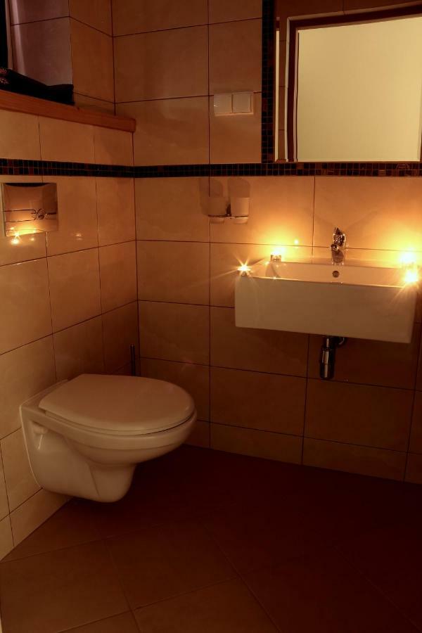 Apartamenty Przy Trakcie Cesarskim Wegierska Gorka Exterior foto